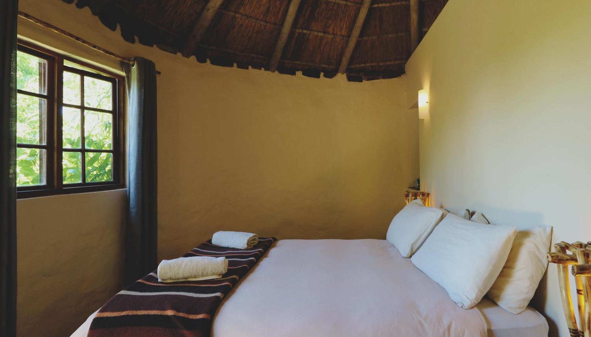 Away With The Fairies Nature Lodge And Backpackers Hogsback Exterior photo