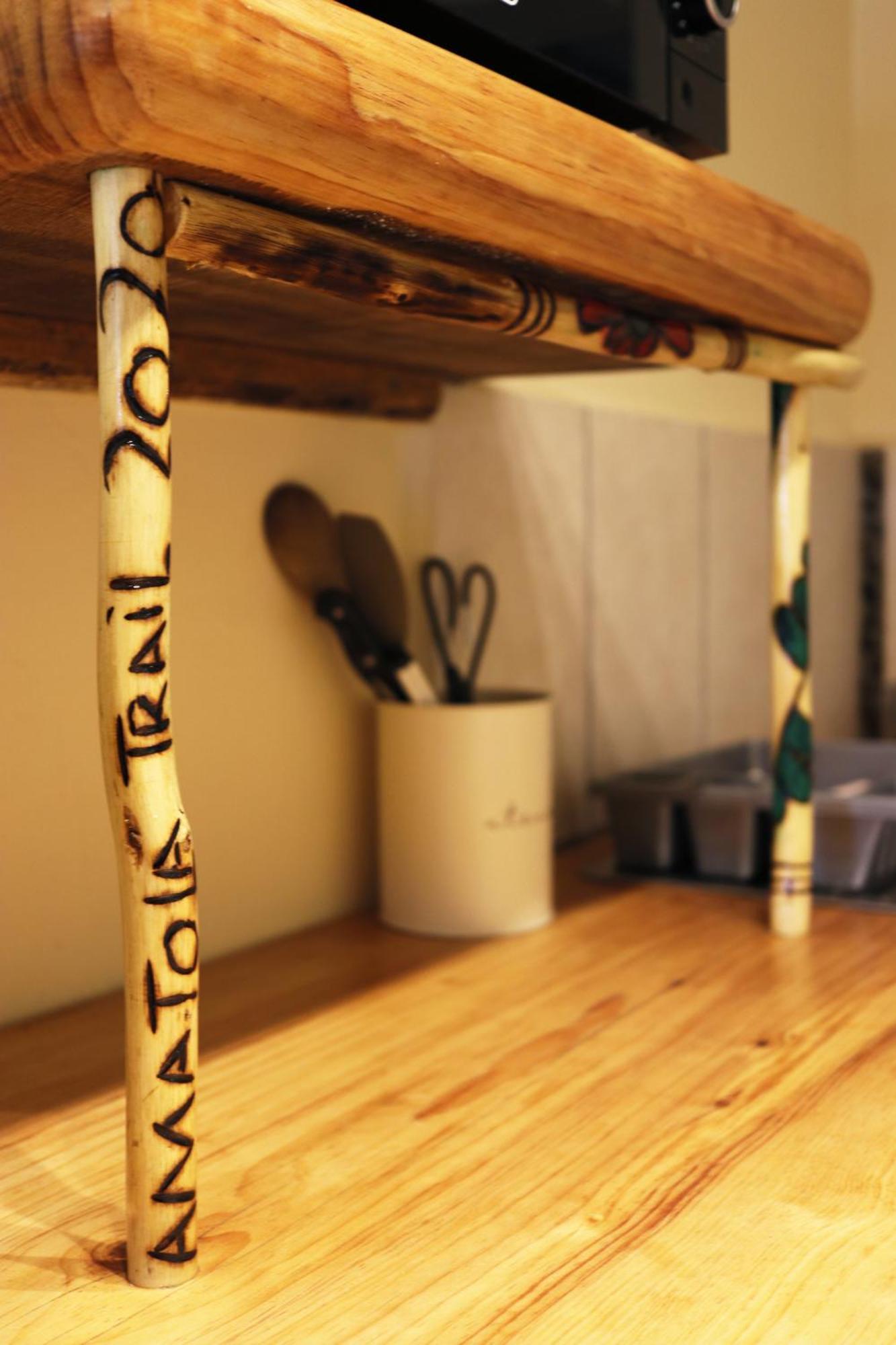 Away With The Fairies Nature Lodge And Backpackers Hogsback Exterior photo