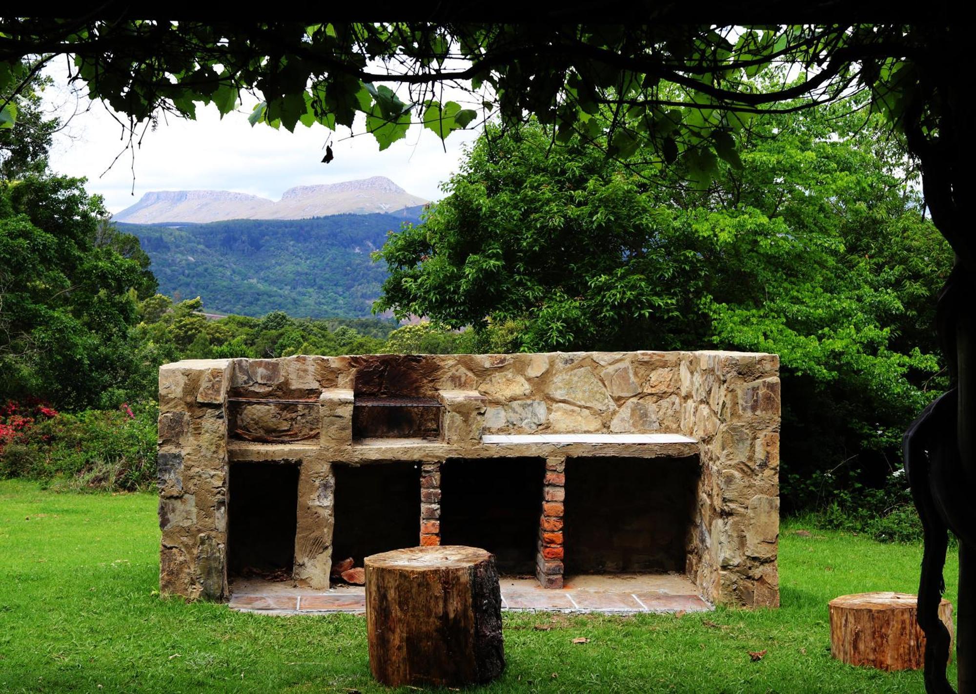 Away With The Fairies Nature Lodge And Backpackers Hogsback Exterior photo